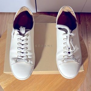 Sezane Jack Sneaker in off white (size 9)